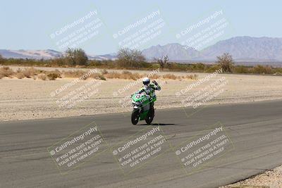 media/Apr-17-2022-CVMA (Sun) [[f474cfa795]]/Race 14 500 Supersport-350 Supersport (Holeshot)/